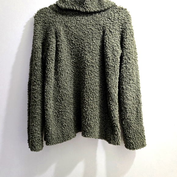 Moss Green Boucle Turtleneck Sweater size L - Picture 5 of 13